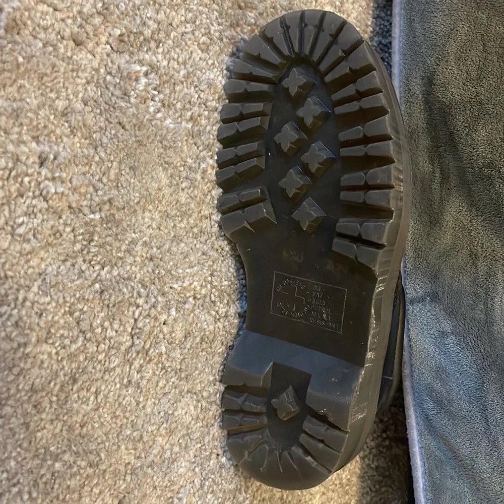 Low Top Doc Martens - Picture 3 of 4